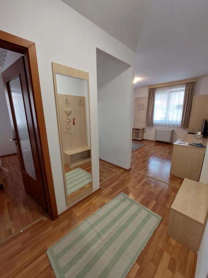 Myrelax Apartment - Хайдусобосло Экстерьер фото
